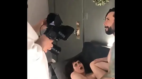 Store CAMERAMAN EATING CHOCOLATE ECLAIR WHILE RECORDING PORN SCENE (giving in the mouth for the actor to eat, she got mad topklip
