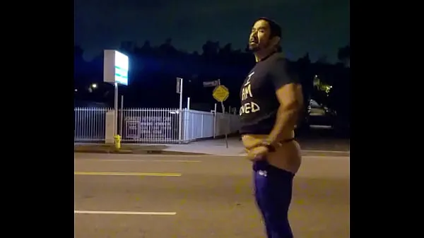 Big Fat butt latino public street twerk top Clips