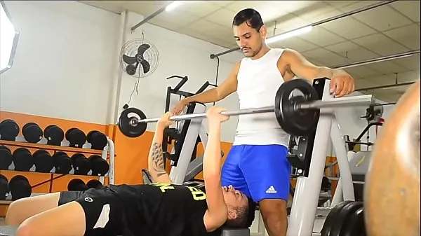 Big PERSONAL TRAINER SAFADO EATS YOUR CUSTOMER IN THE MIDDLE OF THE ACADEMY top Clips