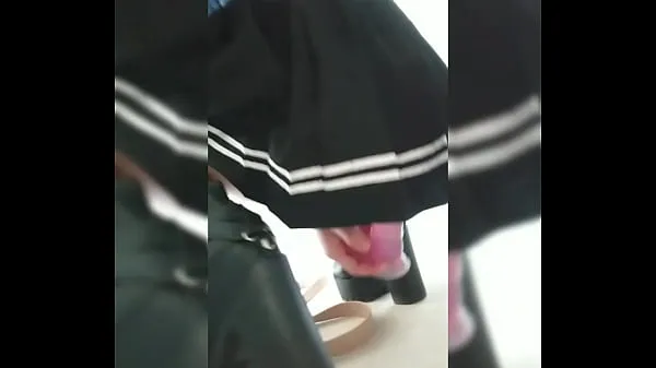 Store Cute teen girl gets caught fucking her dildo beste klipp