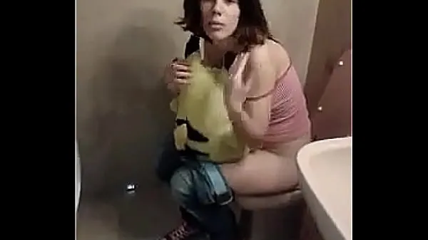 큰 Girl peeing toilet - Pee-Kachu 인기 클립