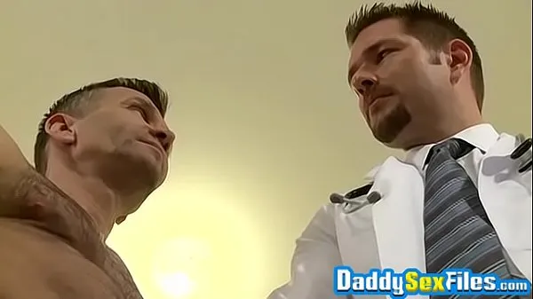 Duże Doctor and muscle have rimming 3way with a jock najlepsze klipy