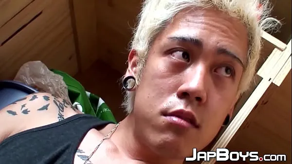 Blond Japanese twink toys with hole and strokes his dick Klip teratas Besar