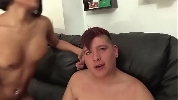 Veliki Isis the trans babe shows Jose what sex is really like najboljši posnetki