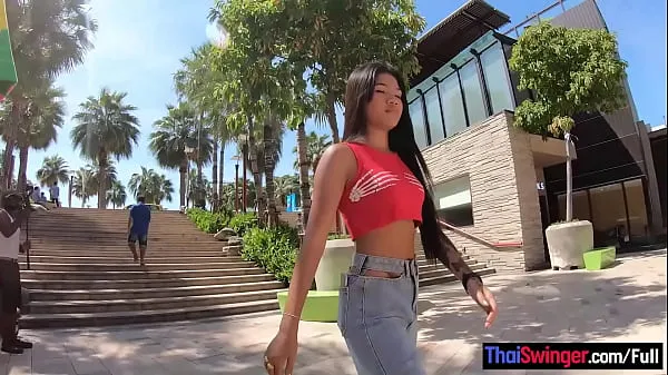 Amateur Thai teen with her 2 week boyfriend out and about before the sex Klip teratas Besar