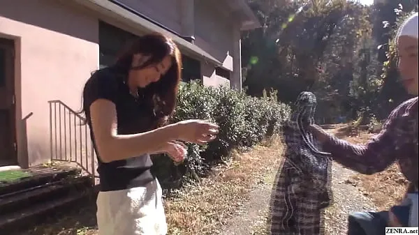 Veliki Japanese MILF Maki Hojo uncensored public nudity najboljši posnetki
