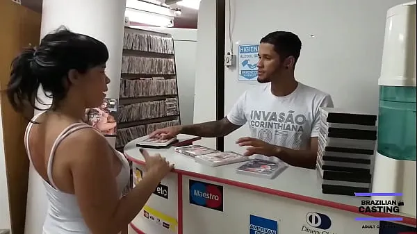 Store HOT GIRL GOES TO THE LAN HOUSE TO ACCESS THE INTERNET OR WATCH DVD AT THE SÃO PAULO STORE AND ENDS UP HAVING SEX BY THE OWNER OF THE LAN HOUSE.(WATCH X VIDEO RED beste klipp