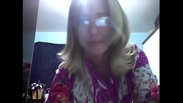 Suuret Married exhibitionist on webcam huippuleikkeet