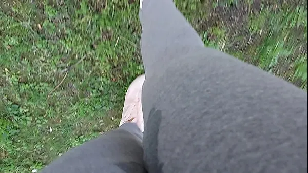 Stora In a public park your stepsister can't hold back and pisses herself completely, wetting her leggings toppklipp