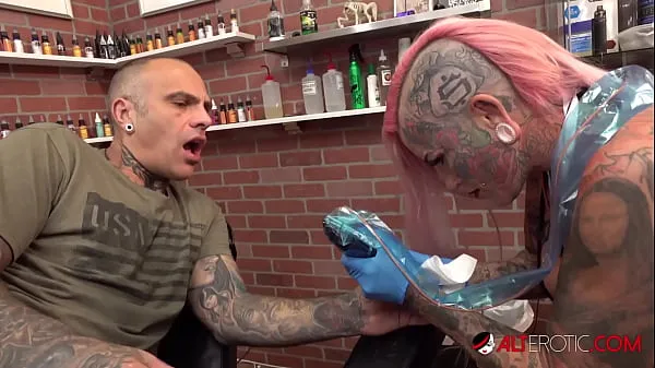 Velké Big titty Evilyn Ink tattoos Sascha then gets fucked nejlepší klipy