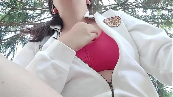 Nipple painful with clothespins while I smoke a cigarette and show you my tits in a public garden - Smoking Compilation Clip hàng đầu lớn