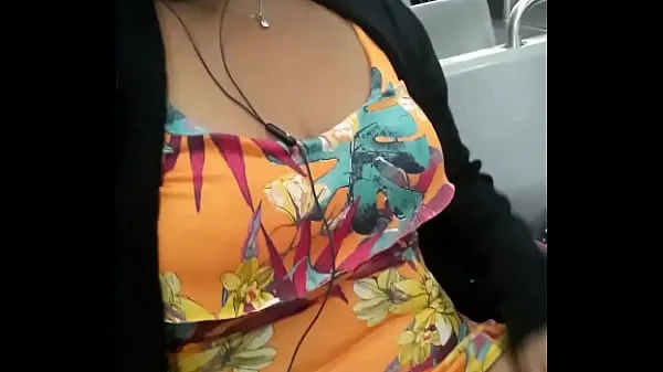 SAPECA WITHOUT PANTIES IN METRO RIO WHAT DOES SHE READY Clip hàng đầu lớn