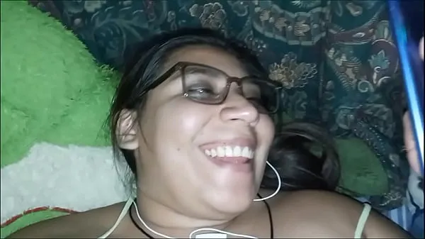 بڑے Latina wife masturbates watching porn and I fuck her hard and fill her with cum ٹاپ کلپس