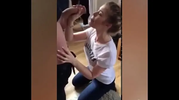 Duże Married receives gifted at home and cries in the cock najlepsze klipy