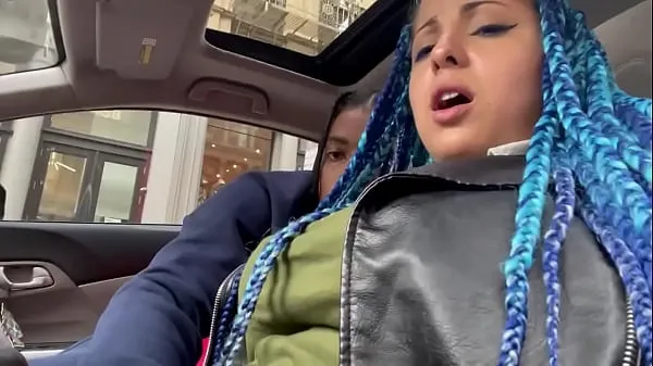Store Squirting in NYC traffic !! Zaddy2x topklip
