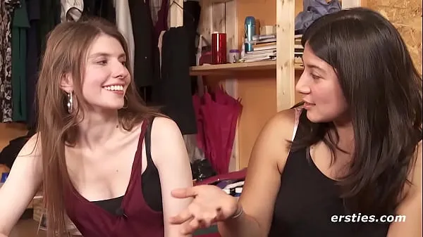 Velké German Girls Fulfill Their Strap-On Fantasies nejlepší klipy