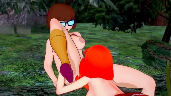 Büyük Nerdy Velma Dinkley and Red Headed Daphne Blake - Scooby Doo Lesbian Cartoon en iyi Klipler