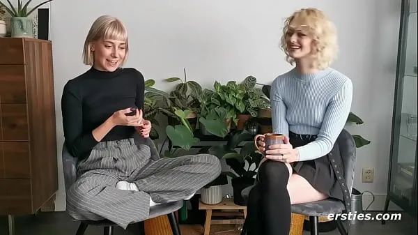 Nagy Blonde's First Time Eating Pussy legjobb klipek