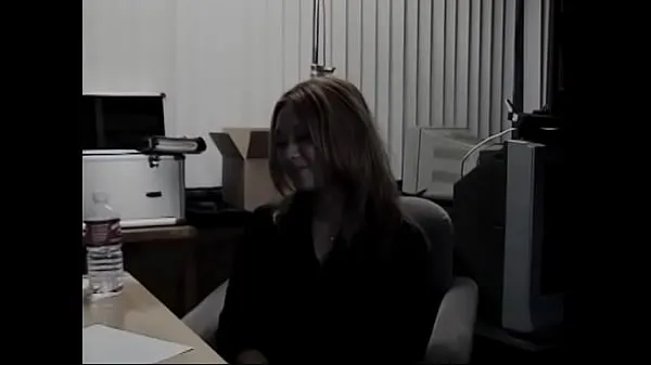 Cute Korean girl takes off her black panties and fucks her boss in his office Klip teratas besar