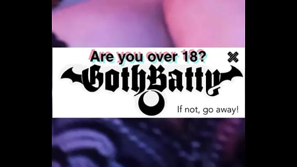 Big GothBatty loves giving head and spit dripping on her 40G tits top Clips