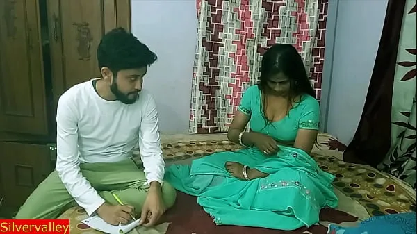 Grote Indian sexy madam teaching her special student how to romance and sex! with hindi voice topclips