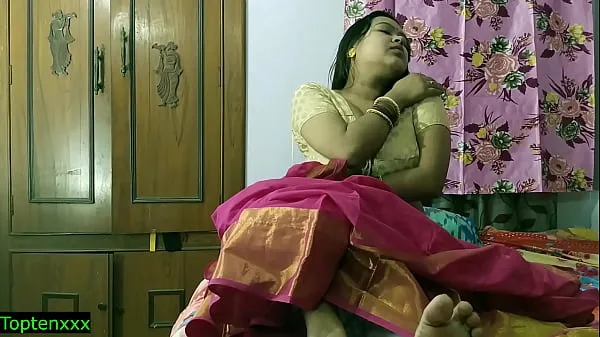 Veliki Indian xxx alone hot bhabhi amazing sex with unknown boy! Hindi new viral sex najboljši posnetki