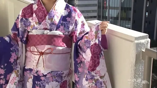 大Rei Kawashima Introducing a new work of "Kimono", a special category of the popular model collection series because it is a 2013 seijin-shiki! Rei Kawashima appears in a kimono with a lot of charm that is different from the year-end and New Year顶级剪辑