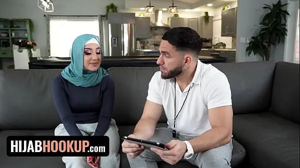 Velké Hijab Hookup - Beautiful Big Titted Arab Beauty Bangs Her Soccer Coach To Keep Her Place In The Team nejlepší klipy