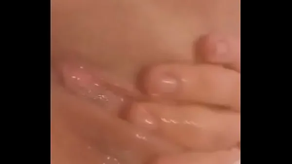 Grote Girlfriend fingering pussy topclips