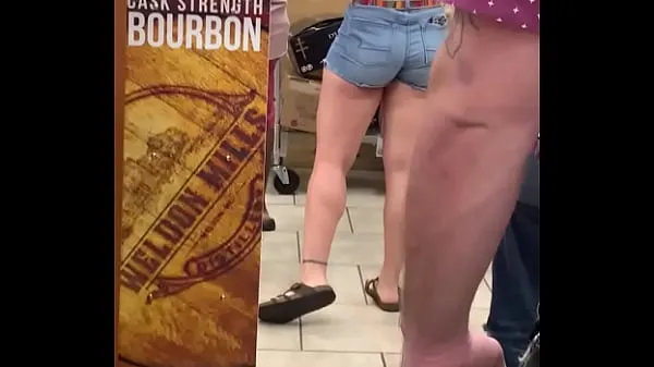 Big plump ass in jeans Klip teratas besar