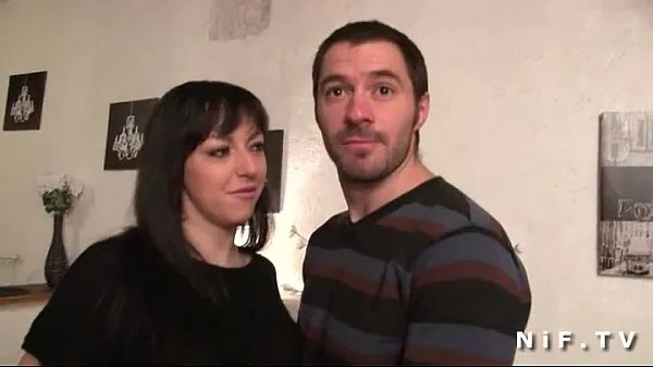 Veľké French amateur couple with a big boobed brunette banged in their apart najlepšie klipy