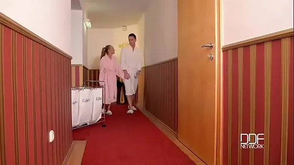 Duże Lusty Hardcore Amenities - Ass Fucked in Hotel Sauna najlepsze klipy
