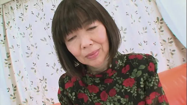 Japanese grandma resists but her grandson dominates her Klip teratas Besar
