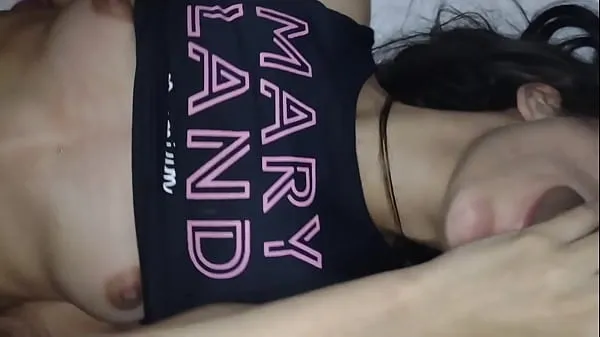 Grandes Novinha goes out with 3 guys and fucks without a condom and lets cum in her pussy and mouth (without her husband principais clipes