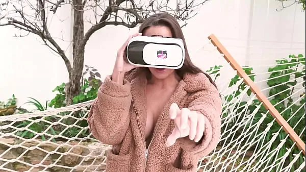 Μεγάλα VR Conk Lacey London As Sexy Catwoman Moans For Some Milk κορυφαία κλιπ
