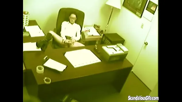 secretary fingering and masturbating pussy at office Klip teratas Besar
