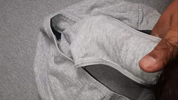 مقاطع I cum on my best friend's gray pantyhose العلوية الكبيرة