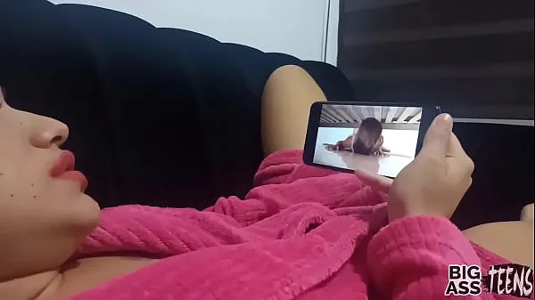 Nagy With my stepsister, Stepsister takes advantage of her hot milf stepbrother watches porn and goes to her brother's room to look for cock in her big ass legjobb klipek