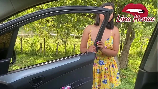 I say that I don't have money to pay the driver with a blowjob and to be able to fuck him on the road - I love that they see my ass and tits on the street