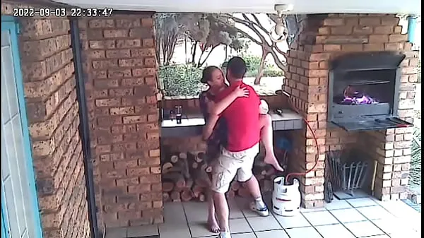 Spy camera : couple caught fucking on the porch of the nature reserve Klip teratas Besar