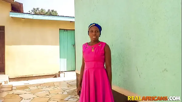 بڑے Black Nigerian Dinner Lady Gets Huge Ebony Cock For Lunch ٹاپ کلپس