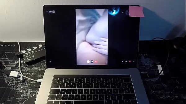 مقاطع Spanish milf porn actress fucks a fan on webcam (VOL I). Leyva Hot ctdx العلوية الكبيرة