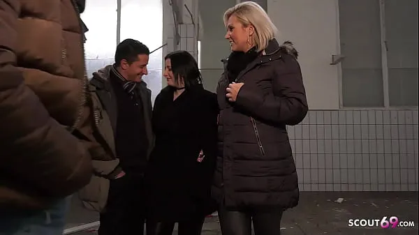 大German MILF Tatjana Young and Teen Elisa18 talk to Swinger Foursome顶级剪辑
