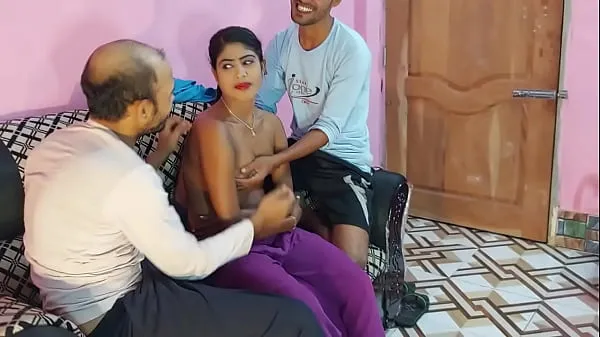 大Amateur threesome Beautiful horny babe with two hot gets fucked by two men in a room bengali sex ,,,, Hanif and Mst sumona and Manik Mia顶级剪辑