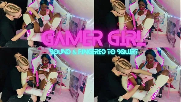 Grote Gamer Girl: Bound & Fingered to Squirt topclips