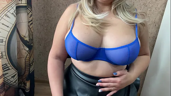 Grandes My hot stepmom with big boobs is testing a sex toy principais clipes