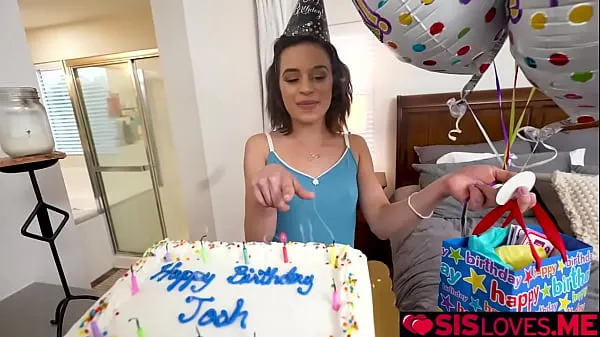 Joshua Lewis celebrates birthday with Aria Valencia's delicious pussy Klip teratas Besar
