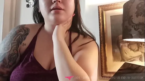 Small cock humiliation by sexy brunette dominatrix Klip teratas Besar
