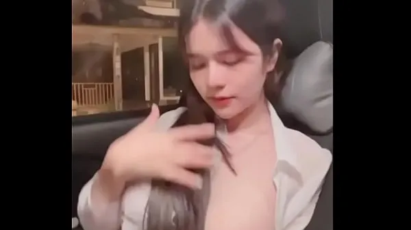 Store Pim sucks cock and gets fucked in the car topklip