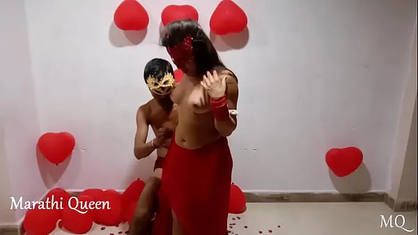 Indian Couple Valentine Day Hot Sex Video Bhabhi In Red Desi Sari Fucked Hard Klip teratas besar
